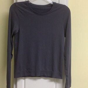 Athleta In Motion Long-sleeved Seamless Top